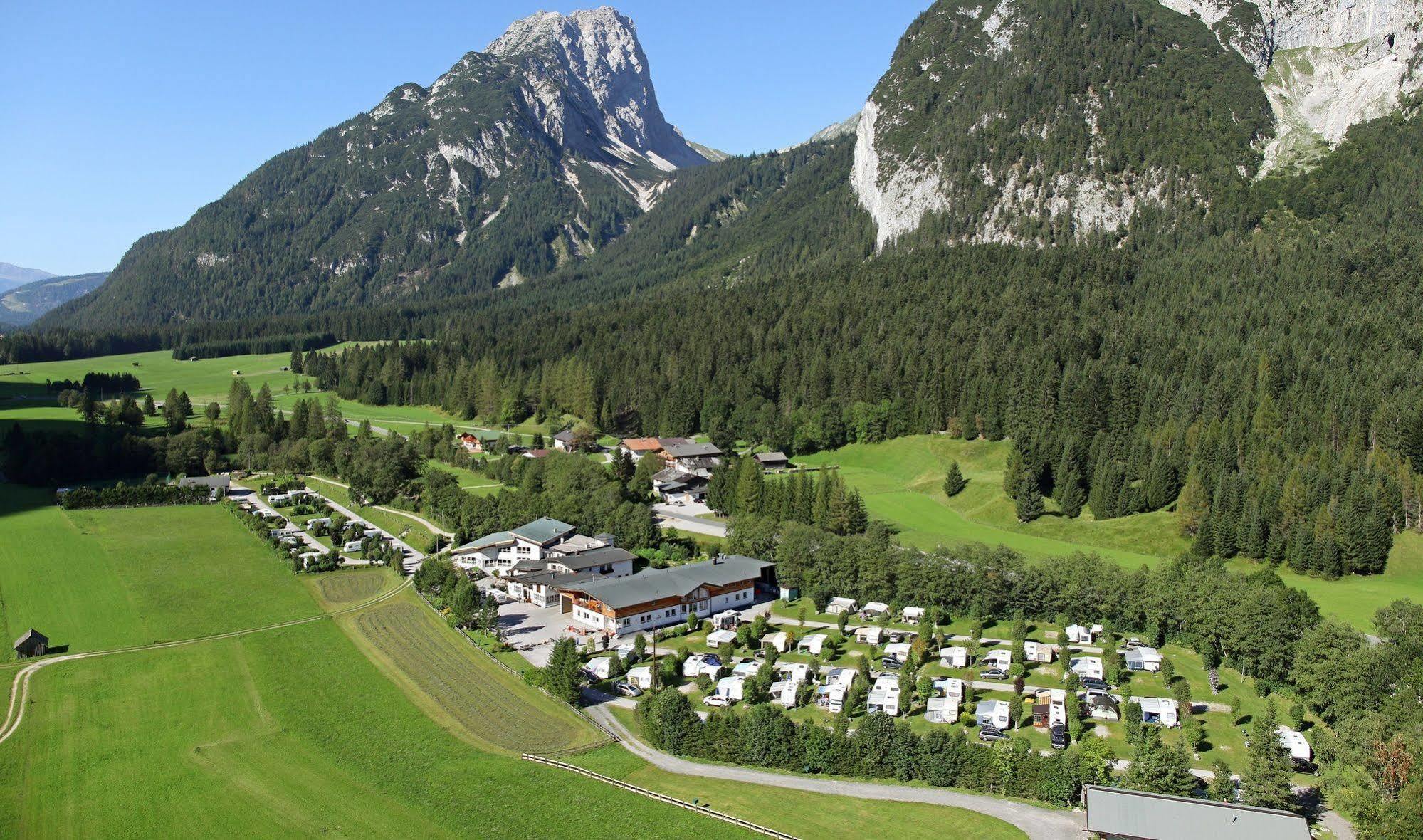 Europarcs Leutasch-Seefeld Hotel ภายนอก รูปภาพ
