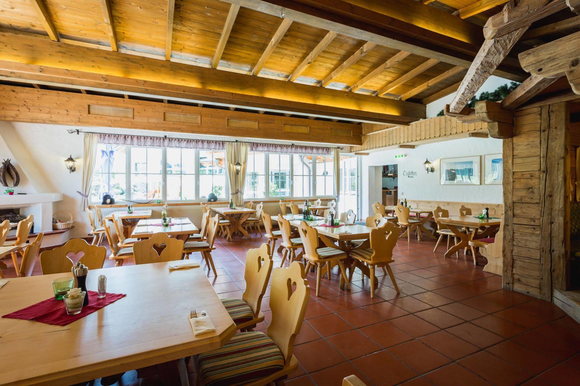 Europarcs Leutasch-Seefeld Hotel ภายนอก รูปภาพ